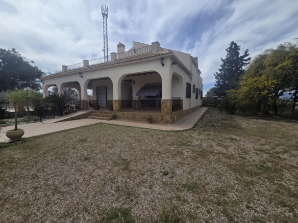Villa in Murcia – YC815292