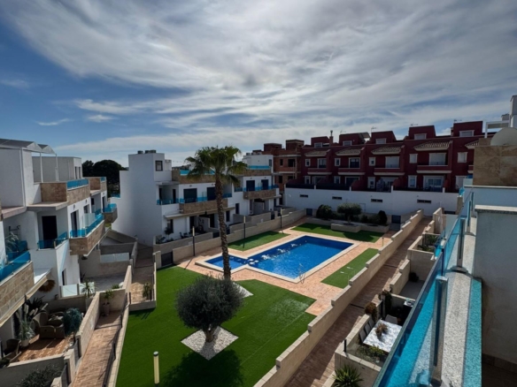 Town House in Bigastro – YC817238