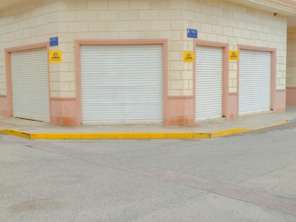 Commercial in Formentera del Segura – YC818565