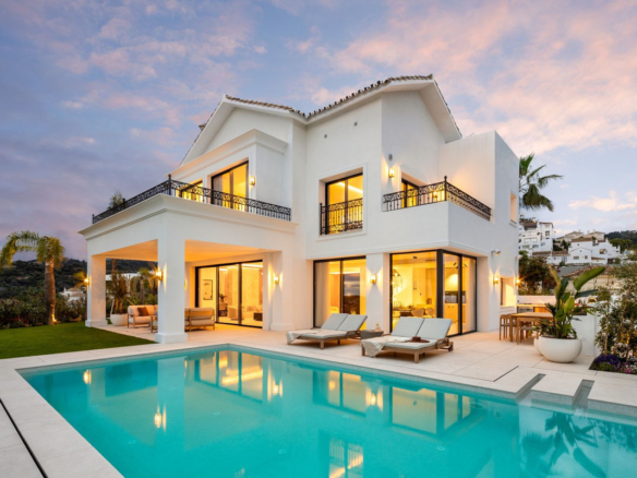 Villa in Los Arqueros Golf – YC818660