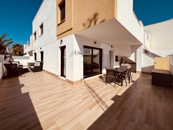 Apartment in San Pedro del Pinatar – YC822192